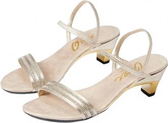 Onex Womens Foxi Sandal In Platinum