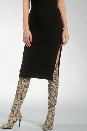 Elan Mid Straight Skirt In Black