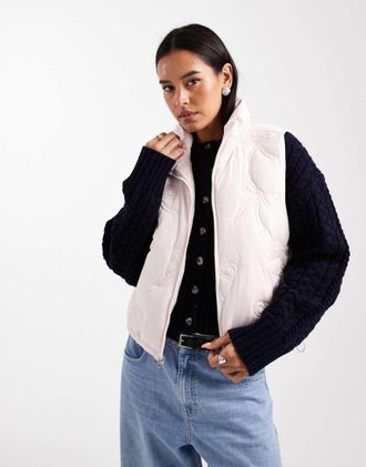 Hollister Gilet imbottito in nylon rosa con motivo a fiocchi
