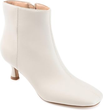 Journee Collection Women & apos;s Kelssa Medium and Wide Width Booties