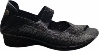 bernie mev. Womens Yael Shoes In Black