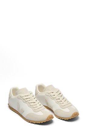 Veja GT Sneaker in White Natural at Nordstrom, Size 37