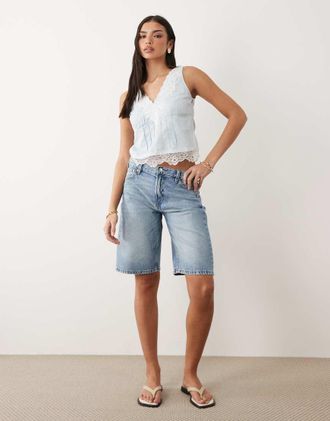 Gina Tricot Gina Tricot - Pantaloncini bombati in denim blu lavaggio chiaro