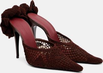 Magda Butrym Mules in crochet con applicazioni floreali