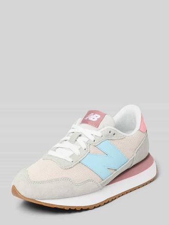 New Balance Sneaker aus Leder-Mix mit Logo-Detail in Beige, Gr&ouml;&szlig;e 36,5