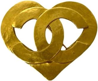 Chanel Pre-owned Jewellery, female, Yellow, Size: ONE SIZE Pre-owned Heart Interlocking Brooch