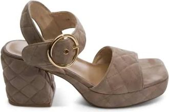 Vaneli Womens Moppet Quilted Platform Heels In Truffle Suede
