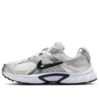 Nike (WMNS) Nike V5 RNR Metallic Silver Black Navy IO7390-095