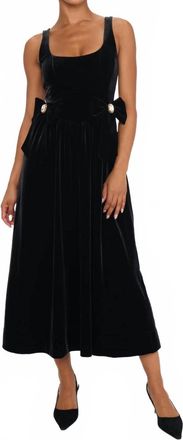 Show me your Mumu Ricci Midi Dress In Black Velvet