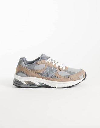 New Balance sneakers in beige scuro e grigio-Neutro