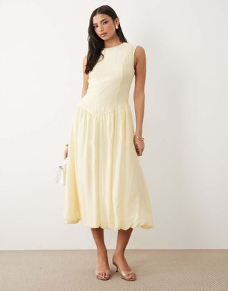 Vero Moda Vestito midi aderente senza maniche giallo tenue con cuciture a vista e vita scesa