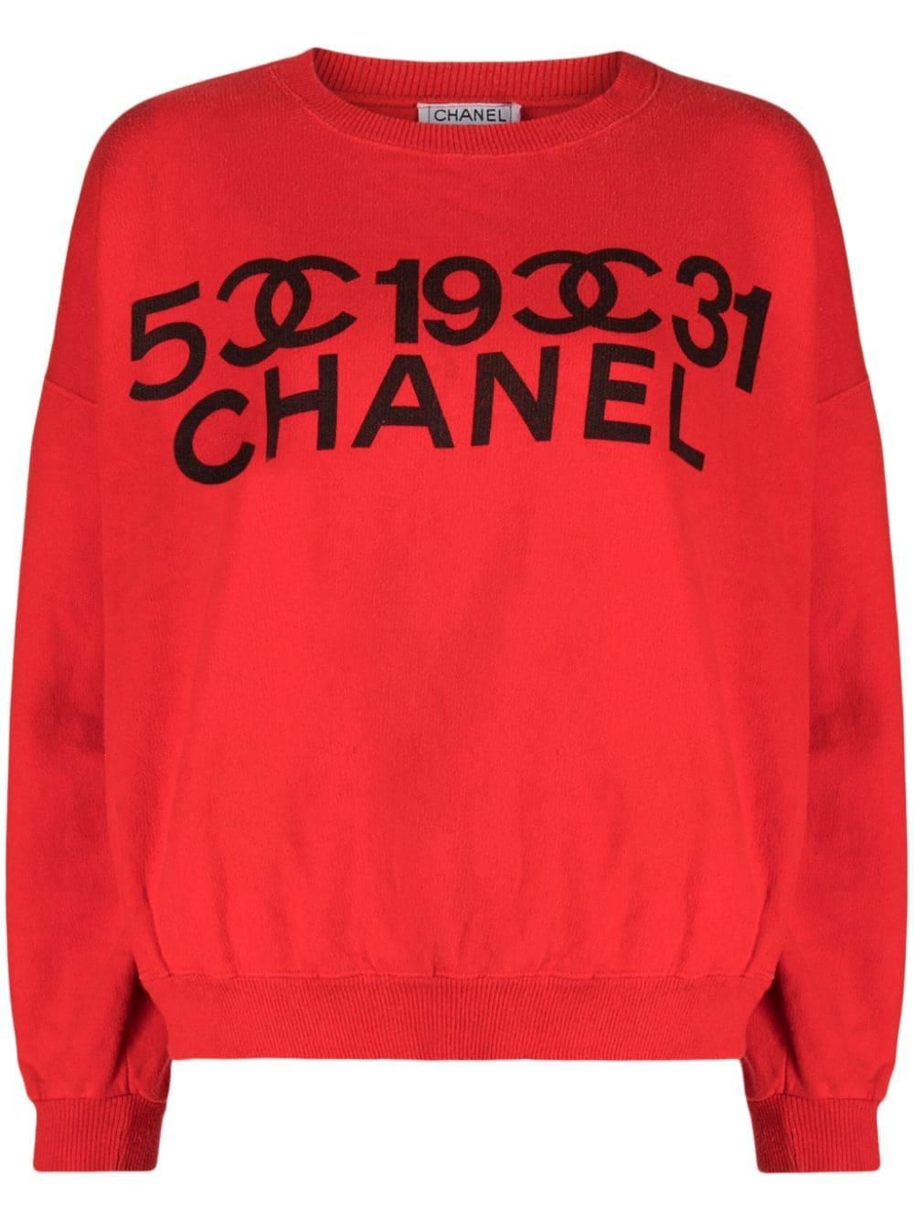 Chanel Sweatshirts sale at 876.00 Stylight