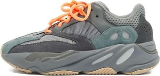 Yeezy by Kanye West Sneakers Boost 700 - Grigio