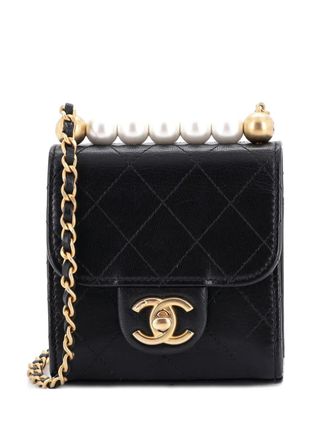 Chanel Chic Pearls Flap Clutch with Chain Quilted Goatskin Mini crossbody bag - Black