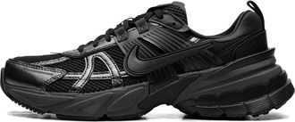 Nike V2K Run Zwart Donker Rook Grijs - Dames - Hardloopschoenen - Zwart - 38 1/2 EU - Fitness