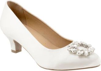 Trotters Kate Kitten Heel Pump in White Satin at Nordstrom, Size 10.5