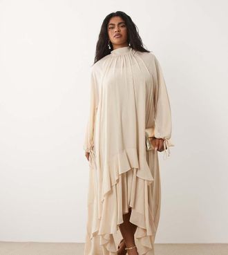 Tfnc Plus Vestito lungo in chiffon color panna con fondo a balze-Bianco