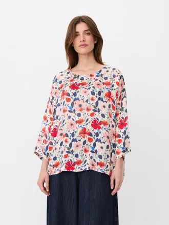 Masai Round-Neck Relaxed Tunic Blouse in Poinsettia at Nordstrom, Size Xx-Large
