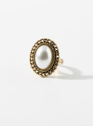 Simons Womens Large pearl decorative ring