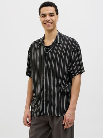 Jack & Jones Kurzarmhemd JACK & JONES JJEJEFF STRIPE RESORT SHIRT SS SN, Herren, Gr. M, N-Gr, schwarz, Web, Obermaterial: 100% Viskose, gestreift, relaxed fit tail