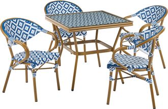 Beliani Conjunto De Comedor Exterior 4 Plazas Mesa Cuadrada Y Sillas De Rat&aacute;n Sint&eacute;tico Estructura De Aluminio Azul Y Blanco Caspri