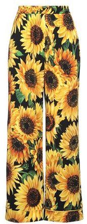 Dolce & Gabbana HOSEN & RÖCKE - Hosen auf YOOX.COM