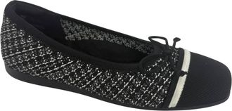 Ros Hommerson Womens Noelle Flats In Black