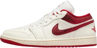 Nike Jordan Air 1 Low SE Ruby - Dames - Fitnessschoenen - Wit - 36 1/2 EU - Leer - Fitness