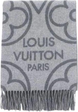 Louis Vuitton Pre-owned Scarves, male, Gray, Size: ONE SIZE Pre-owned Echarpe Cashmere Scarf