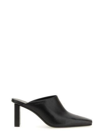 Courr&egrave;ges Pointed Toe Mules In Smooth Leather