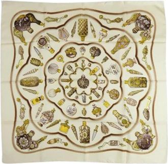 Herm&egrave;s Pre-owned Scarves, female, Beige, Size: ONE SIZE Pre-owned Qu Importe le Flacon Scarf