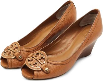 Tory Burch Pumps Amanda con logo - Marrone