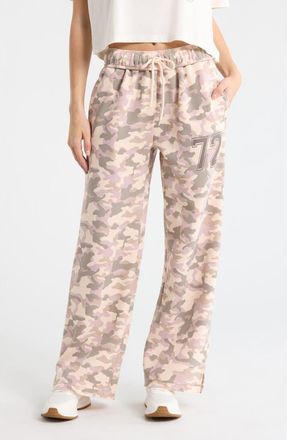 Vinyl Icons Pink Camo Fleece Pants at Nordstrom Rack, Size Medium