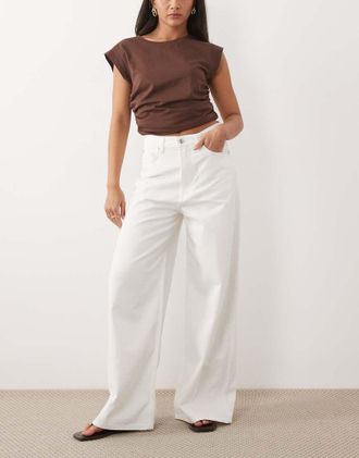 Arket Cedar - Jeans a fondo ampio a vita alta bianchi-Marrone
