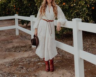 Jen's Pirate Booty Meadow Rose Dress In Meadow Ivory