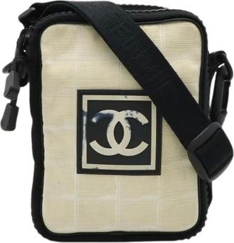 Chanel Pre-owned Cross Body Bags, female, White, Size: ONE SIZE Pre-owned Nylon Cross Body Bag
