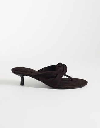Asos Heartbreak - Infradito premium con tacco e nodo in camoscio color cioccolato-Marrone