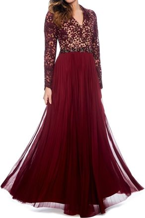 Decode 1.8 3/4 Sleeve Lacey Top Gown In Burgundy