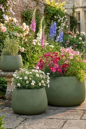 Dibor Set of 3 Green Fibreclay Symmetry Stripe Summer Outdoor Planters Plant Pots | Size: Large