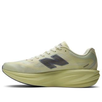 New Balance SuperComp Rebel Pistachio Butter MREBX4A2