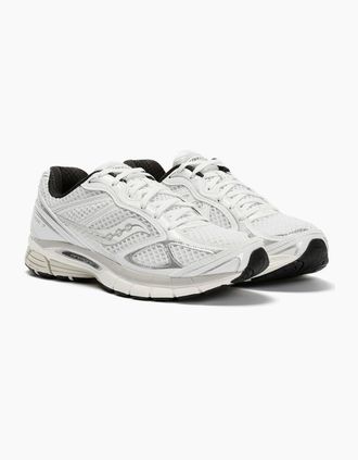 Saucony ProGrid Guide 7 White/Black Trainers - Size: UK 5 / eu 38.5 / us 7.5