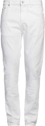 Burberry BOTTOMWEAR - Jeans on YOOX.COM