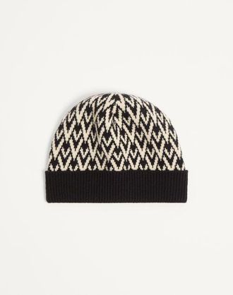 Valentino Garavani Beanie Knitted Toute La V Signature In Lana Uomo NERO/CREMA UNI