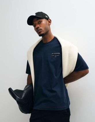 AllSaints Redact T-shirt a maniche corte con logo grafico e stampa sul retro in blu scuro