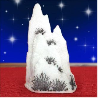 Trade Shop Trade Shop - Scenario Natalizio Alto 81cm Con Montagne In Ovatta Bianco Decorazione Con Pigne