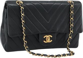 Chanel Timeless - Classic Double Flap Chevron Calfskin Black Calfskin Handbag (Pre-Owned)