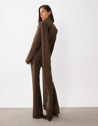 Asos blazer coordinato con dettaglio sciarpa drappeggiata in chocolate-Marrone