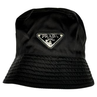 Prada Prada Re-Nylon Hoed in Zwart Nylon
