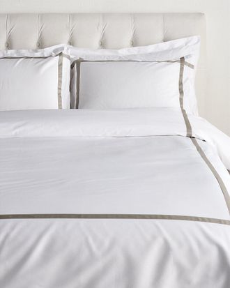 Dea 300 Thread Count Carlo Raso Crossing Duvet Set