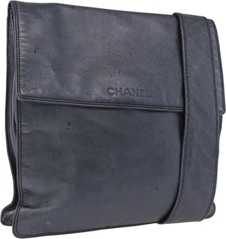 Chanel Vintage Logo Flap Messenger Leather Blue Leather Handbag (Pre-Owned)